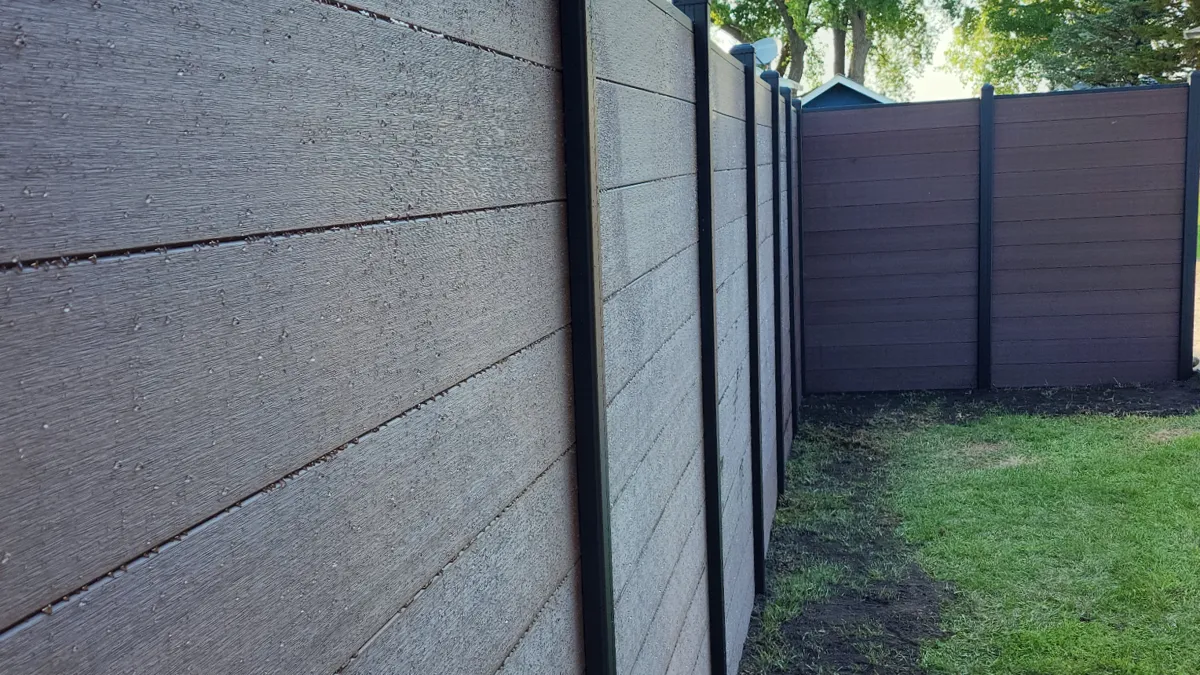 Composite fence in Sioux Falls, from EZ Elite Fence’s live website